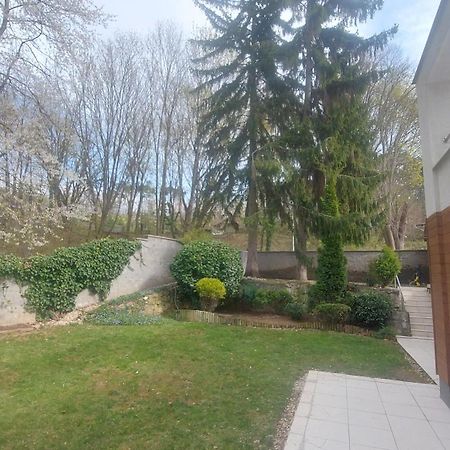 Vila Dom Na Cervenej Vezi Banka Exteriér fotografie