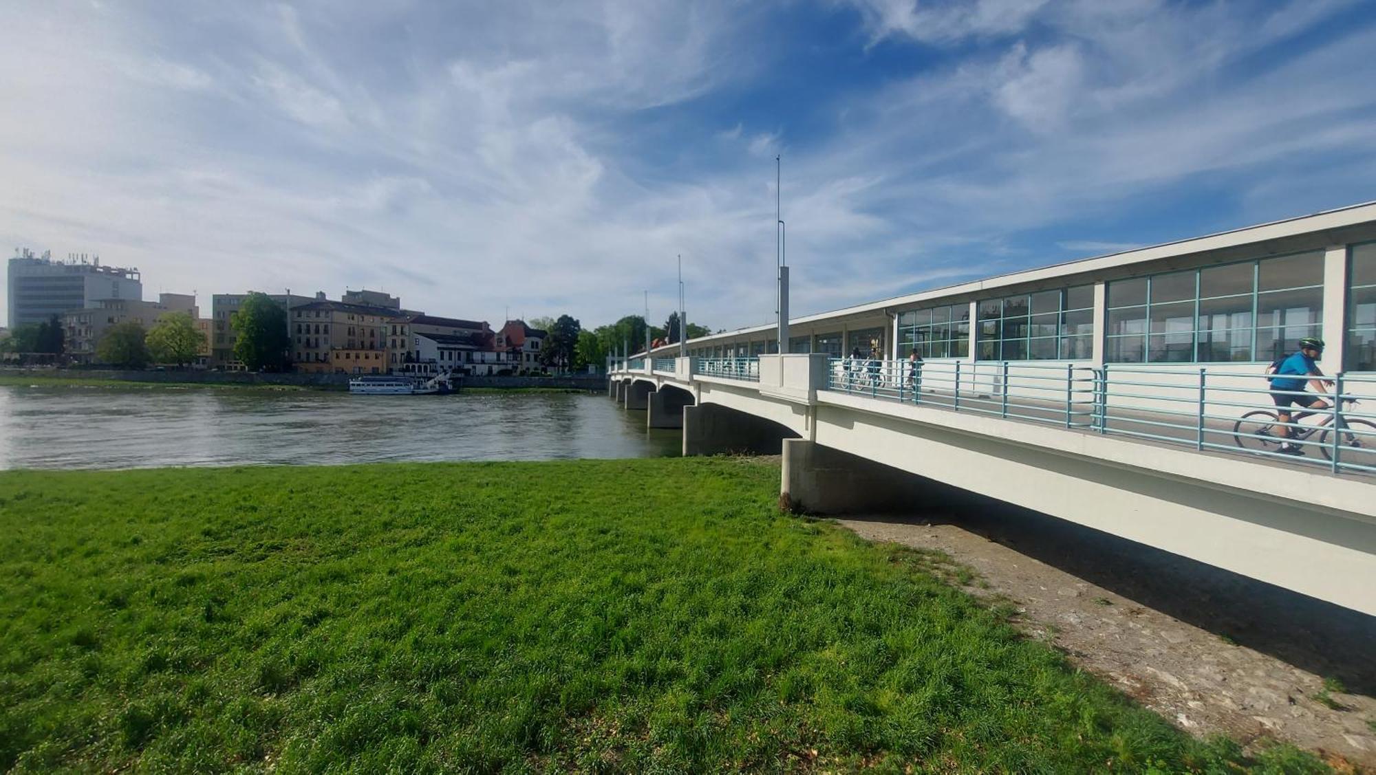 Vila Dom Na Cervenej Vezi Banka Exteriér fotografie